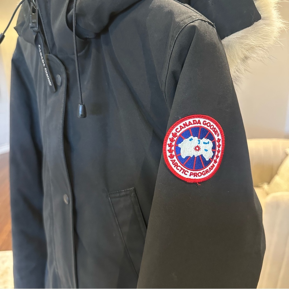 Canada Goose Trillium Black Parka with Fur - Picture 3 of 12